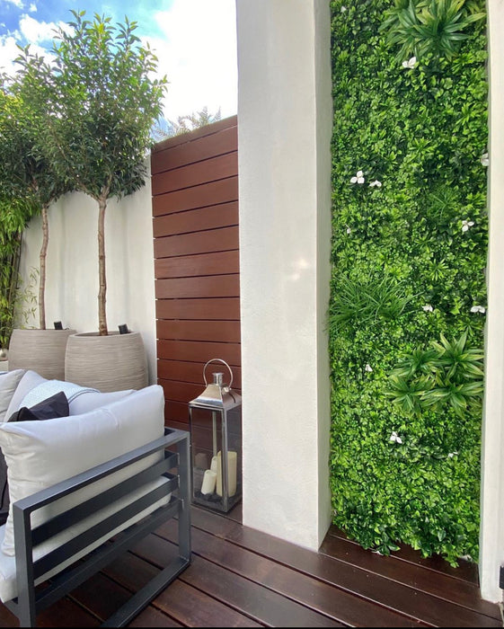 Artificial Living Green Wall (White Flower)